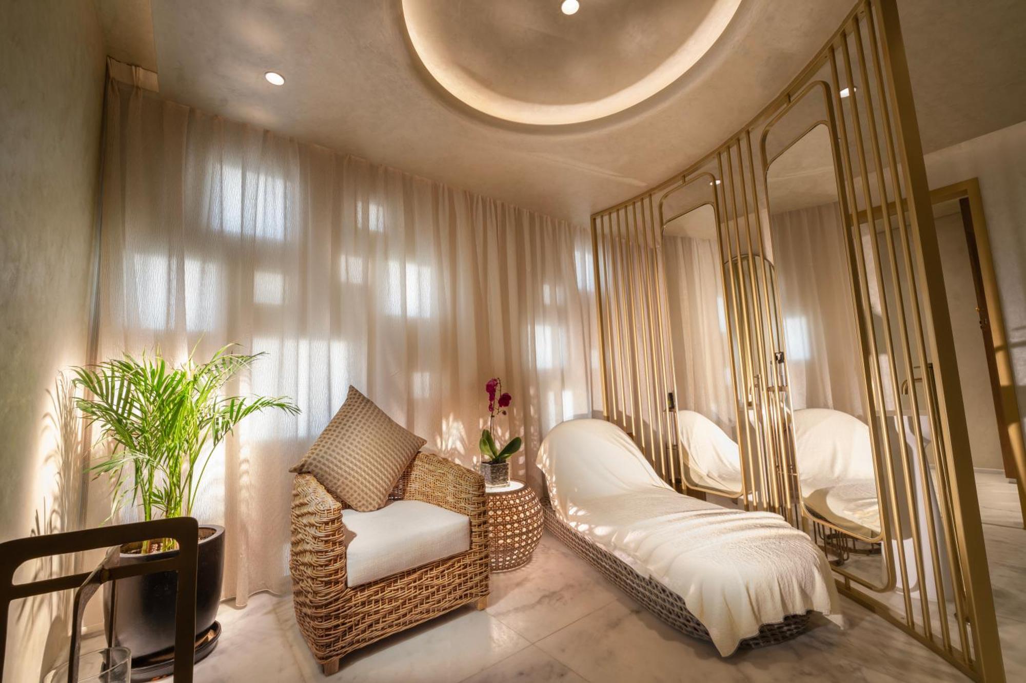 The Biltmore Hotel Villas, ドバイ エクステリア 写真